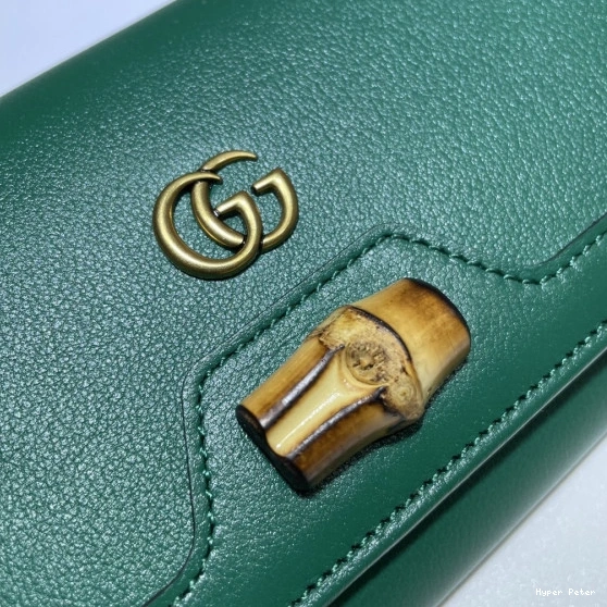 Hyper Peter with bamboo Diana wallet chain Gucci 0823